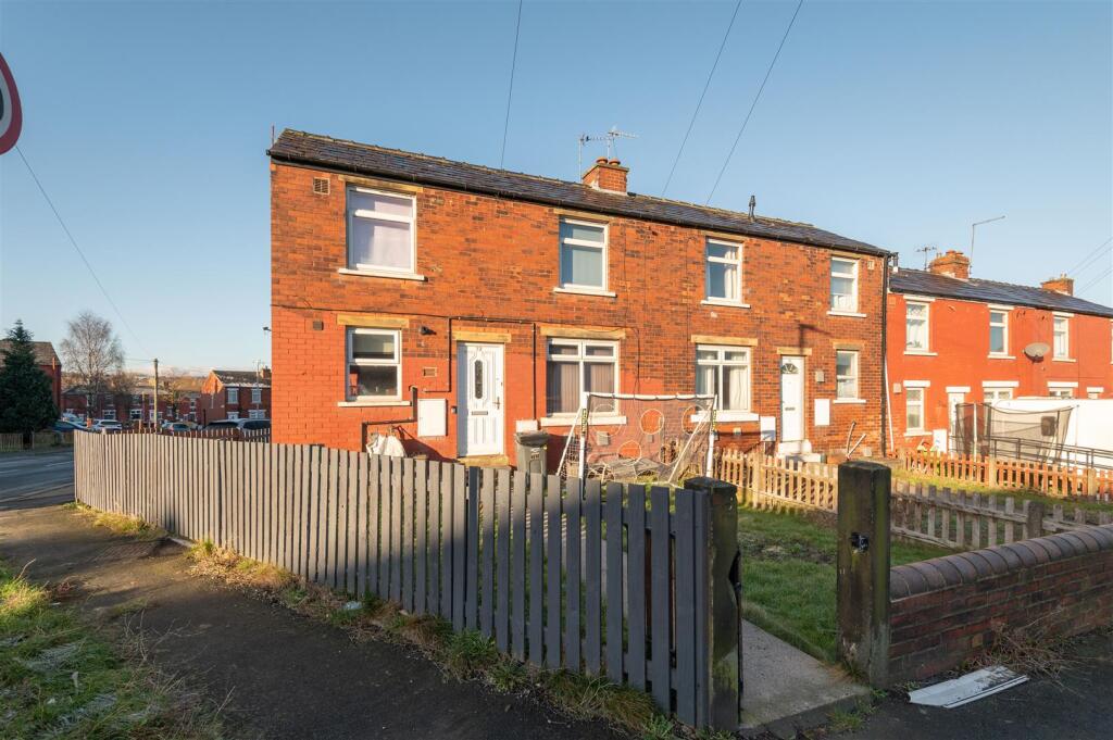 19 - 72 Whitwell Green Lane HX5 9EG.jpg