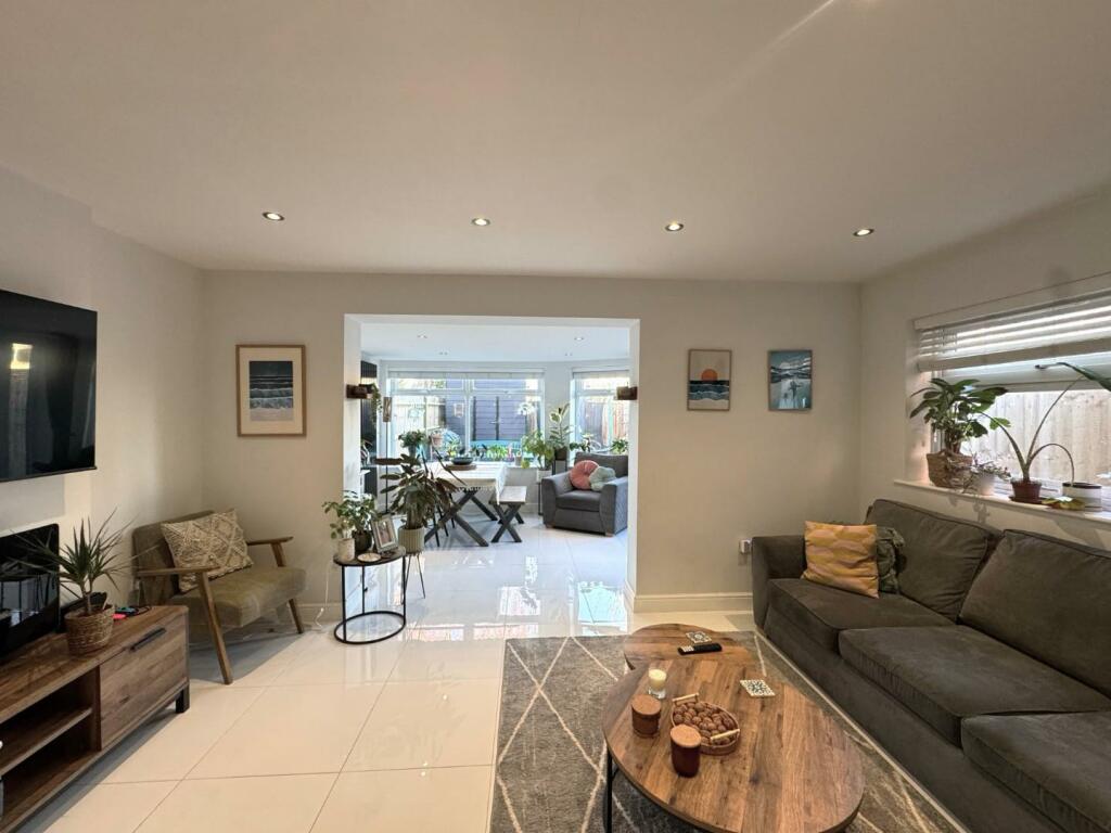 WhatsApp Image 2025-01-02 at 09.22.16_0917cce4.jpg