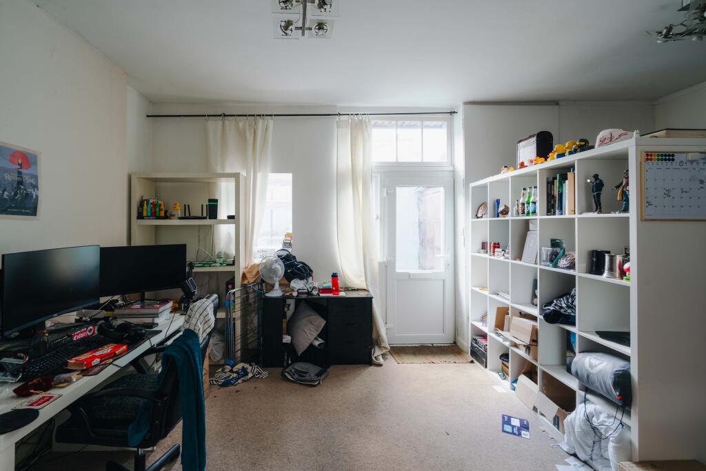 Garden Flat - Bedroom