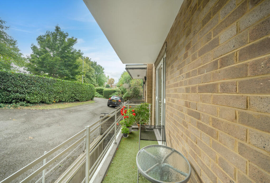 1347801-7-68b9a7f...