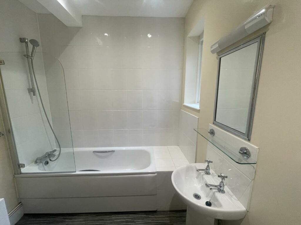 Photo 4.JPG