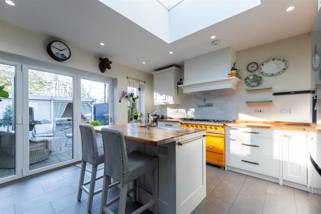 244 London Road-003.jpg