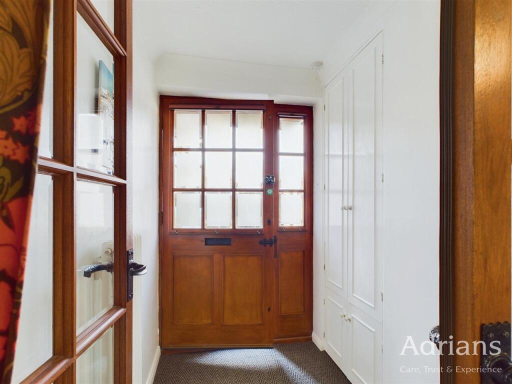 ENTRANCE LOBBY