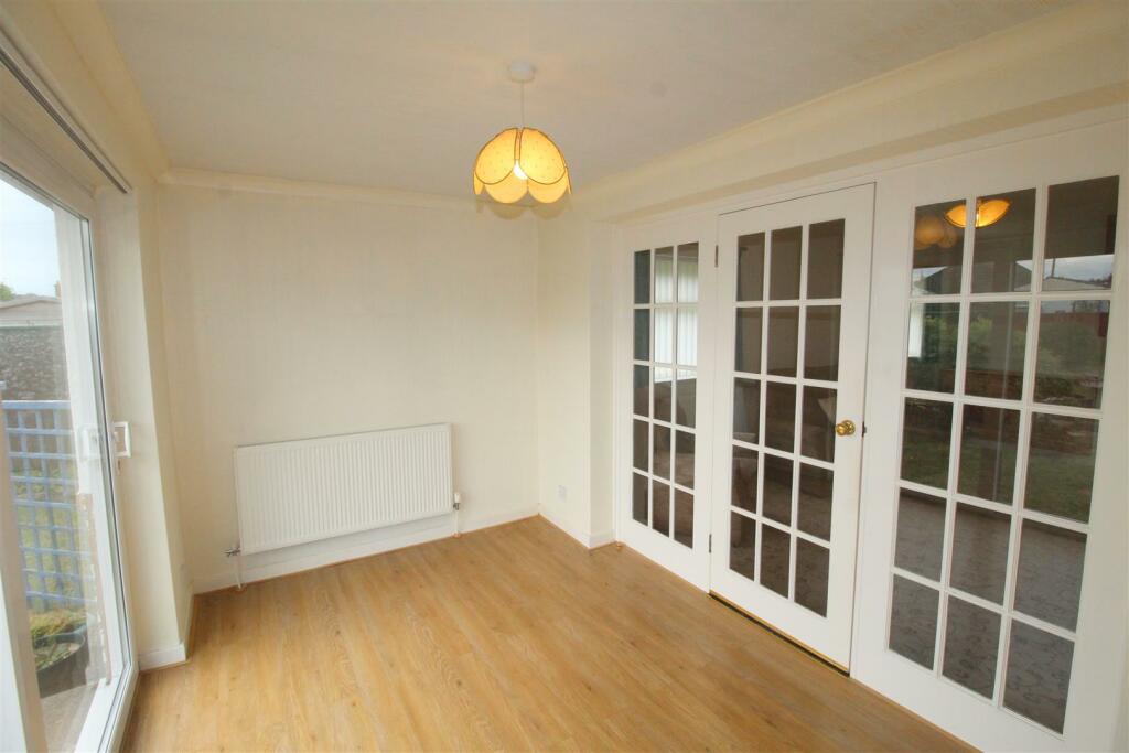 Clive Ave, 31 New Dining Room 1.JPG