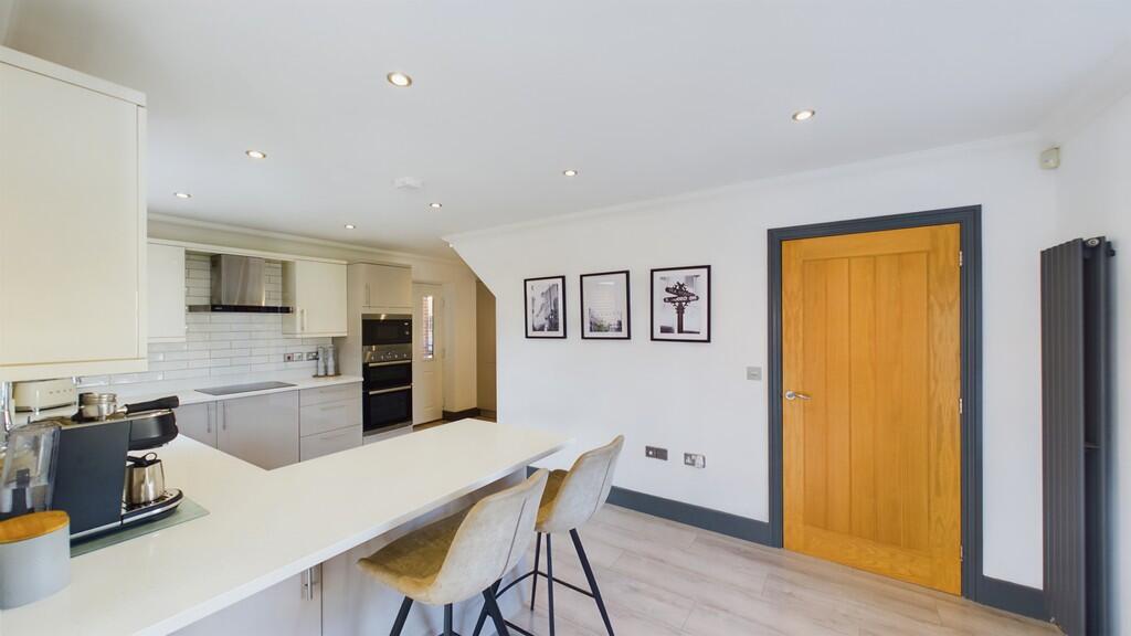 CAM05076G0-PR0021...