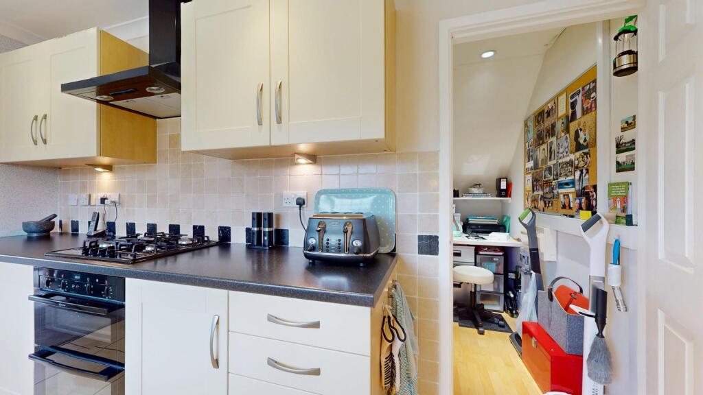 UNDERSTAIRS STUDY AREA