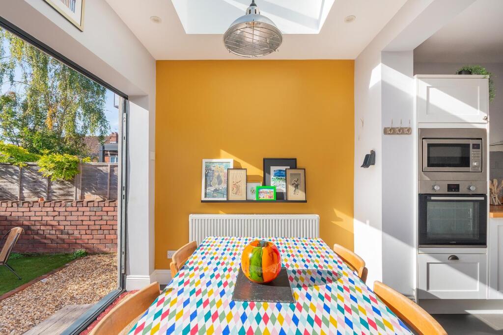 3B9RKE - Kitchen C.jpg