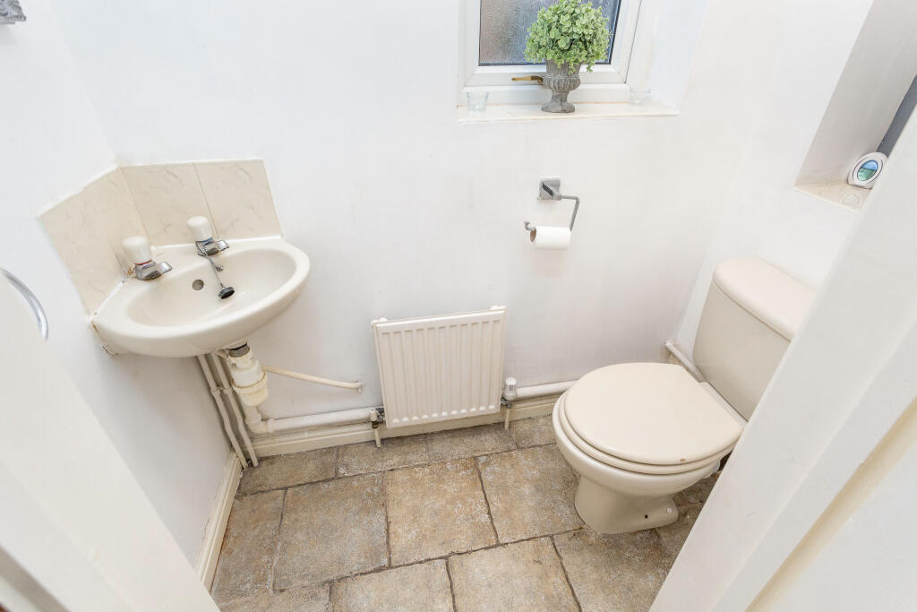 downstairs wc
