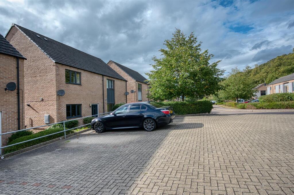 Saxton Mee 4 Olympian Way 0037.jpg