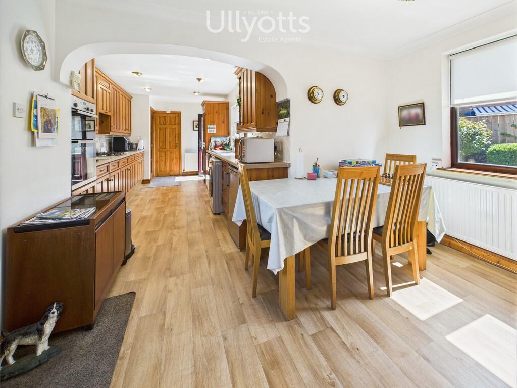 Kitchen / Dining ...