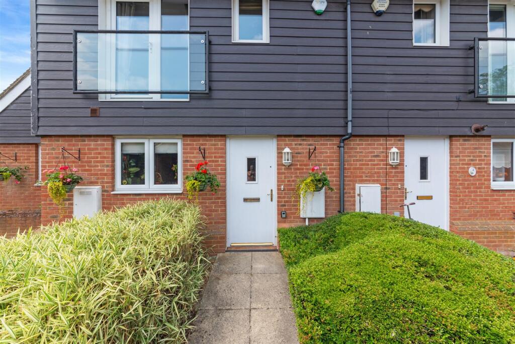 3 Childsbridge Farm Place 36.jpg