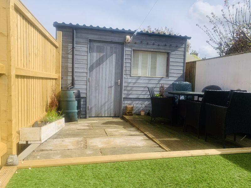 Patio and garden shed/room