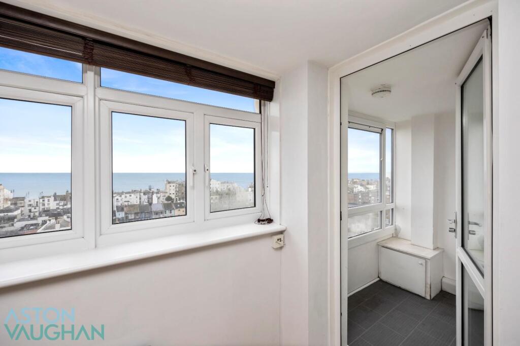 Montague Street_Essex Place_Flat 57-003.jpg