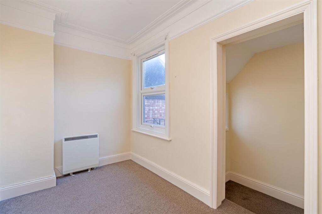 Flat B 291823 (13).jpg