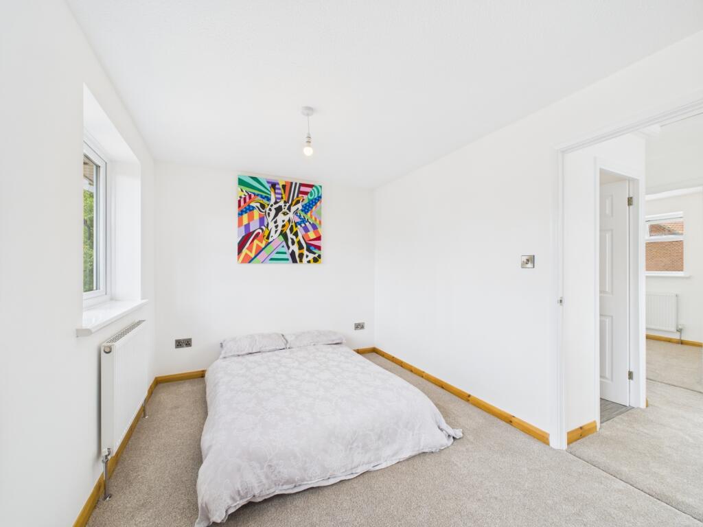 CAM02023G0-PR0155-STILL004