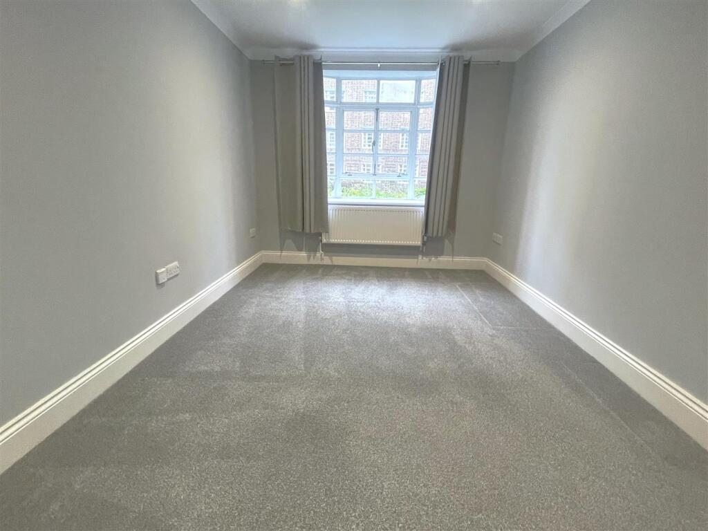Bedroom.jpg