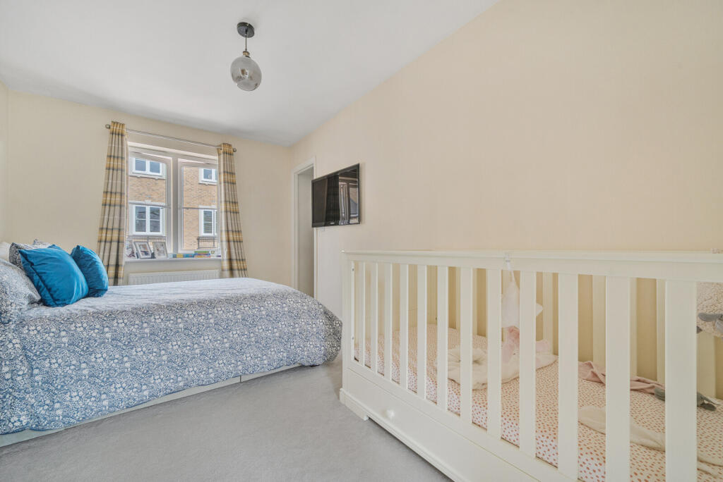 1295095-8-682efdb...