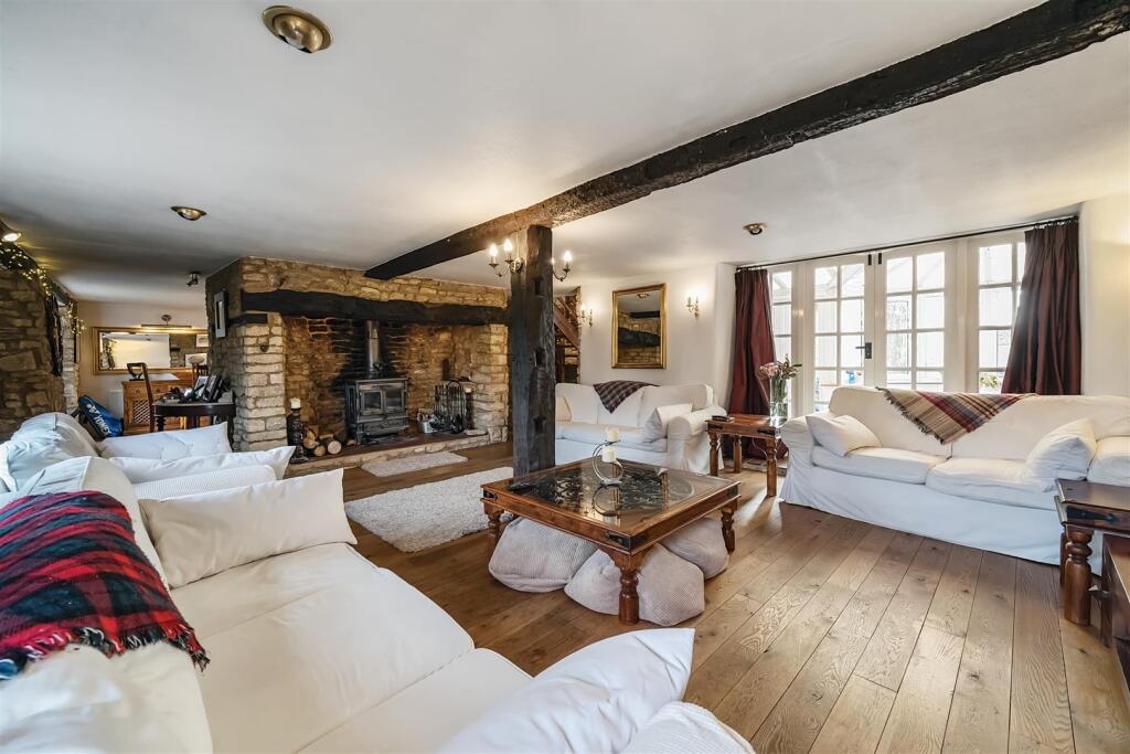 Walnut Tree Cottage, 35-36 Tathall End, Hanslope (