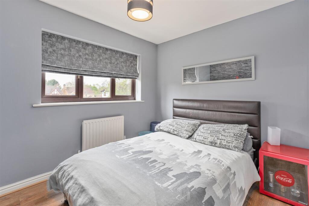 6 Woburn Close, Banbury-24.jpg