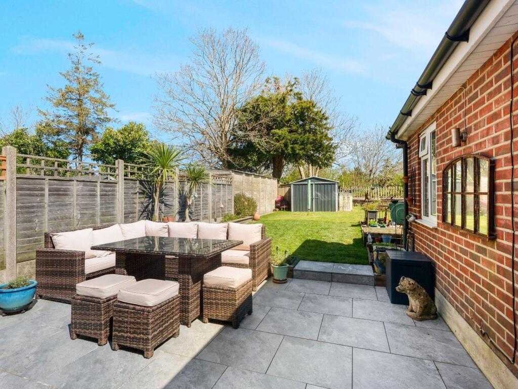 Garden Sandbanks Road