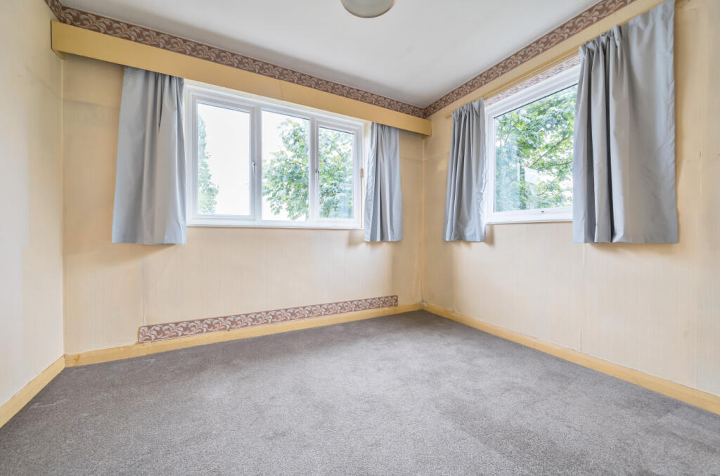 1317782-12-6864fe...