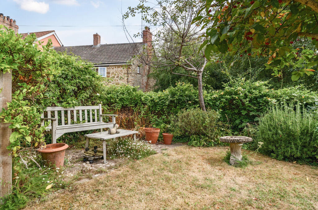 1340659-4-68a704c...