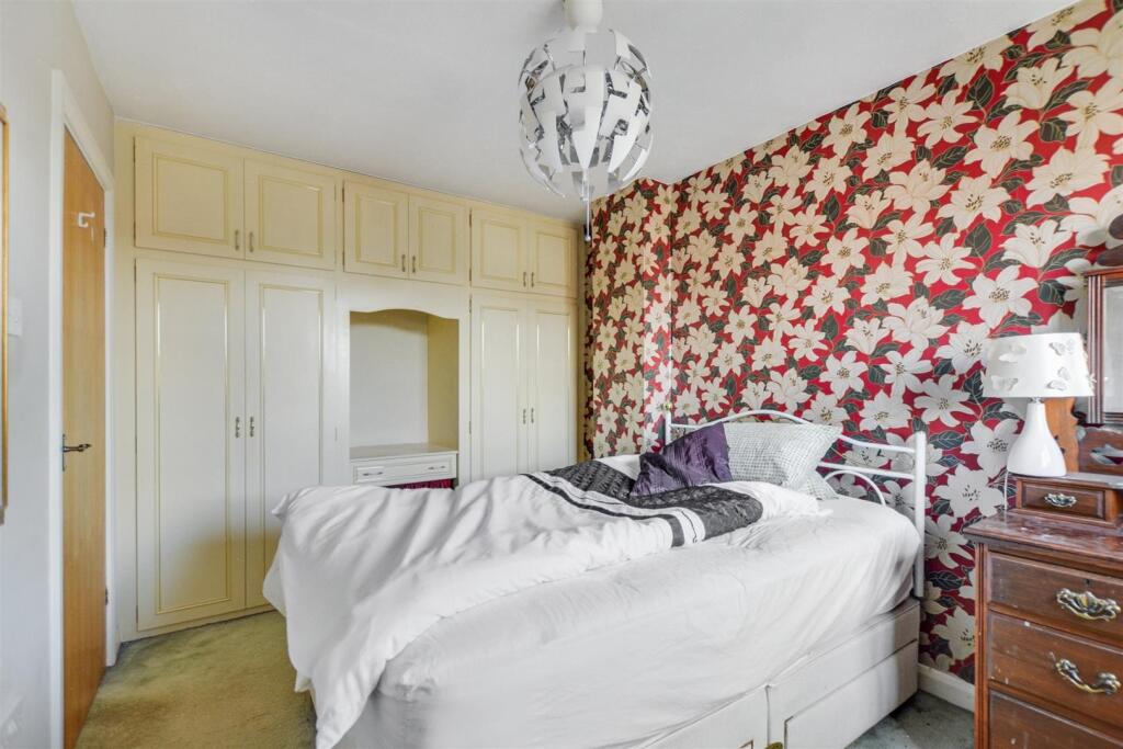 Bedroom 1_3.jpeg