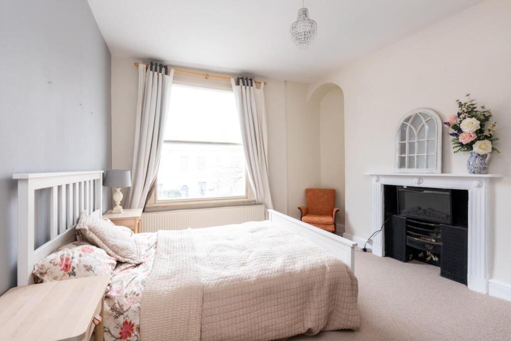 FFF, 1, Brunswick Street Bath, Somerset, BA1 6PQ-1