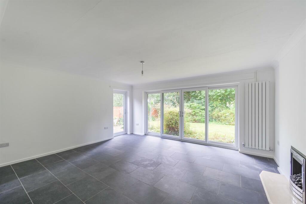 8 Erasmus Way (20 of 40).jpg