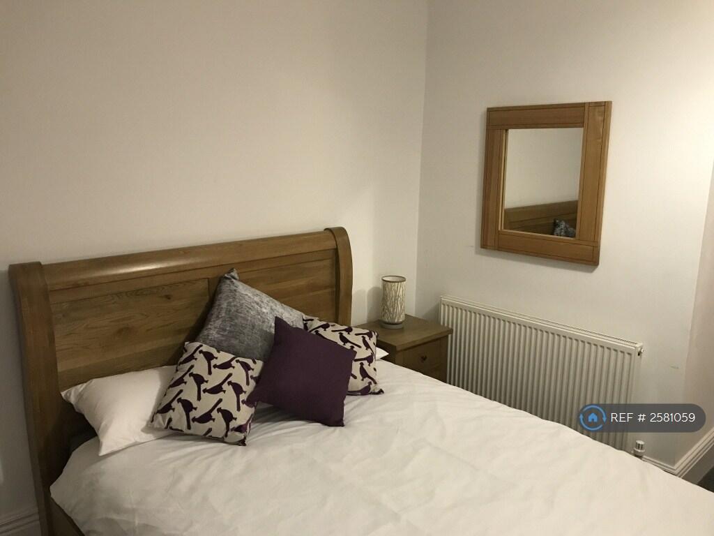 Choice Of Bedrooms (Larger Rooms Also Available)