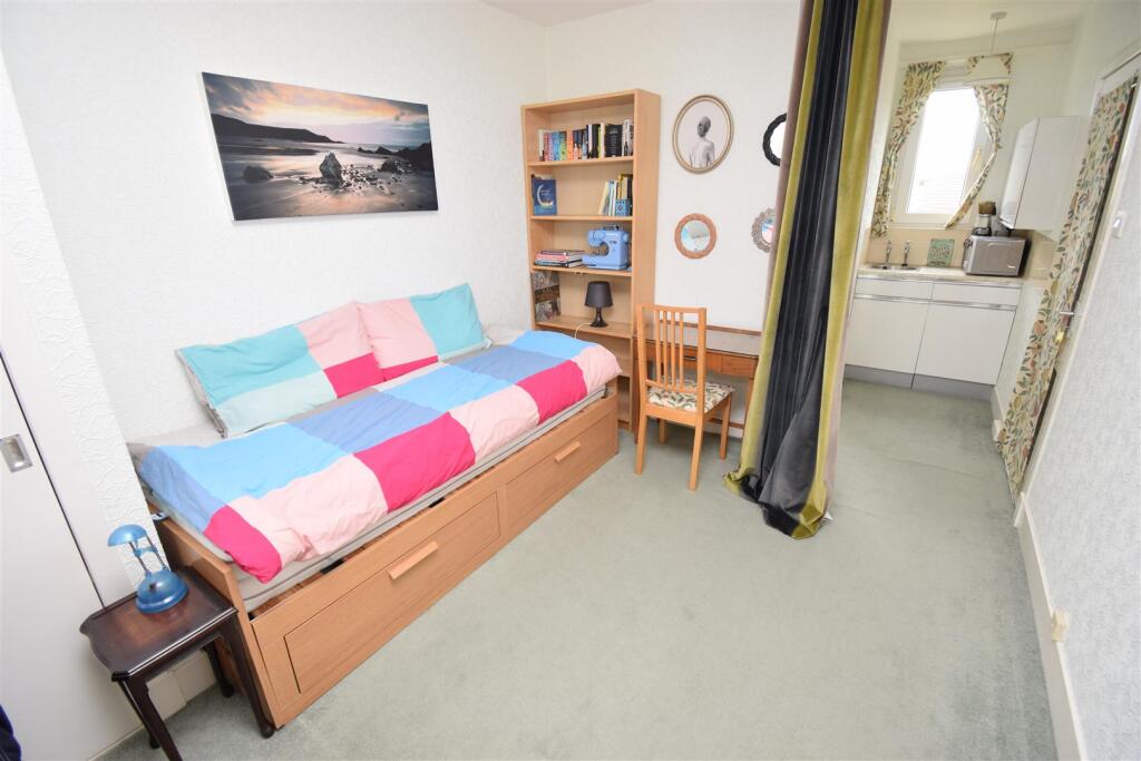 ANNEX BEDROOM (2).JPG