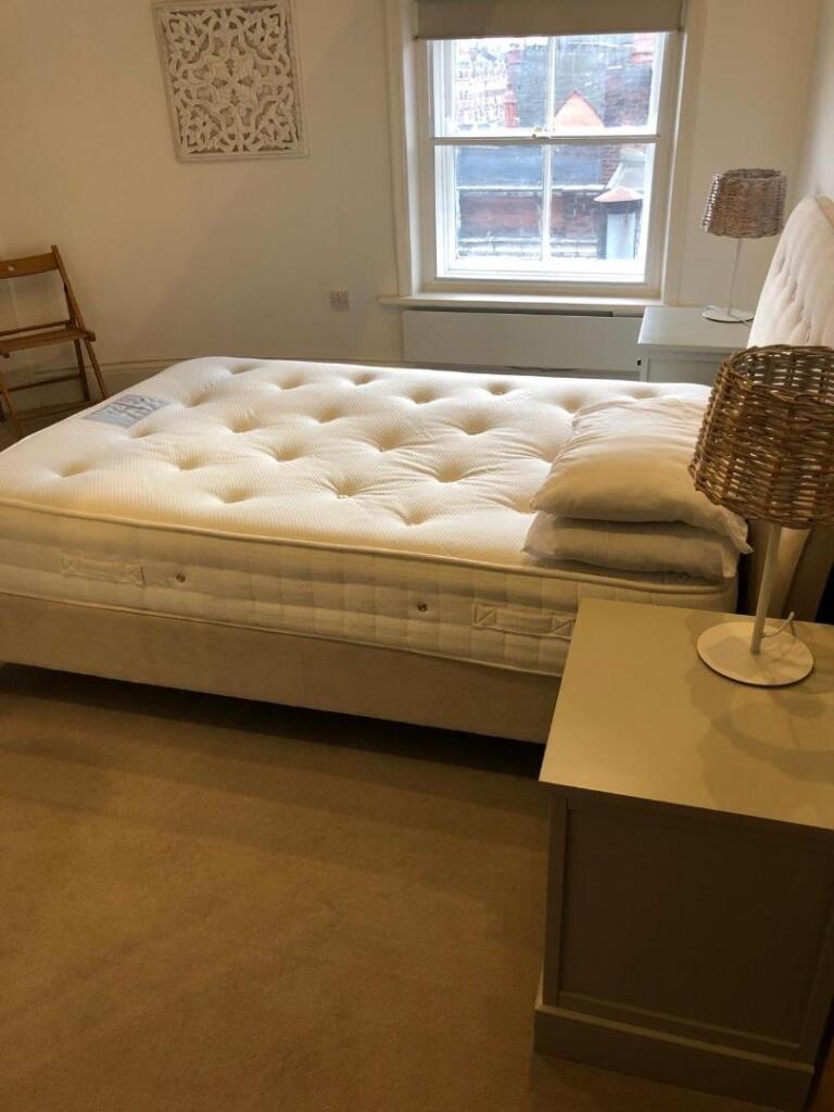 Apartment 6, 74 New Briggate - 15.JPG