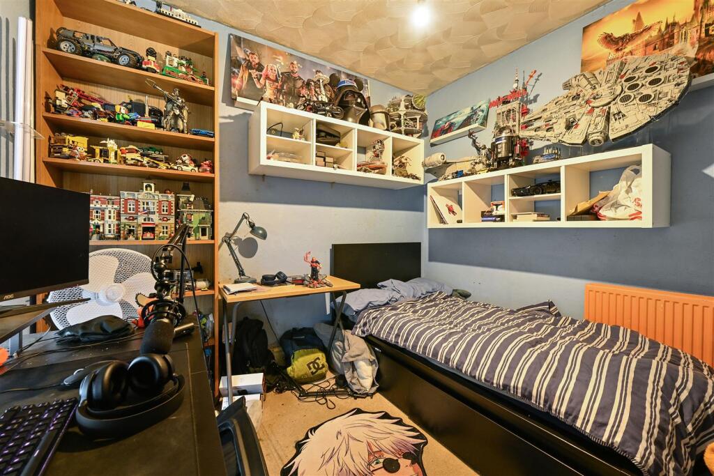 Bedroom 2.jpg