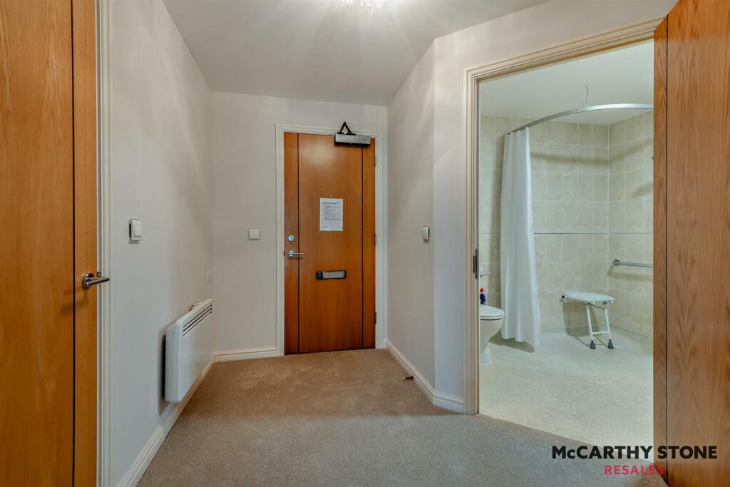 8617104-interior02-800.jpg