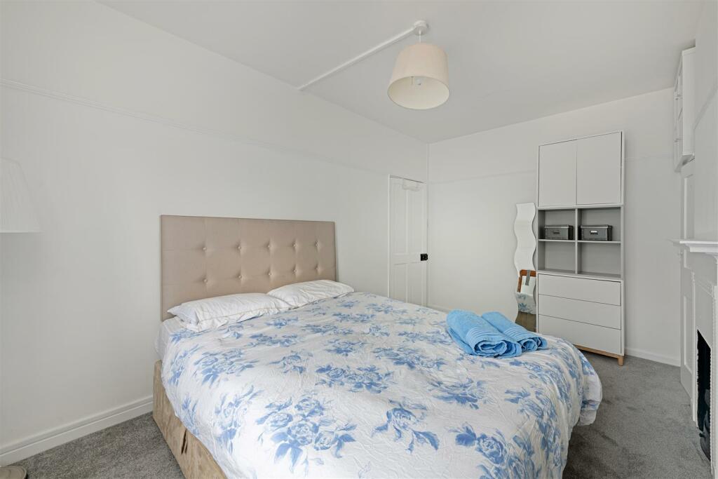 45 Huntingfield Road Hi-8.jpg