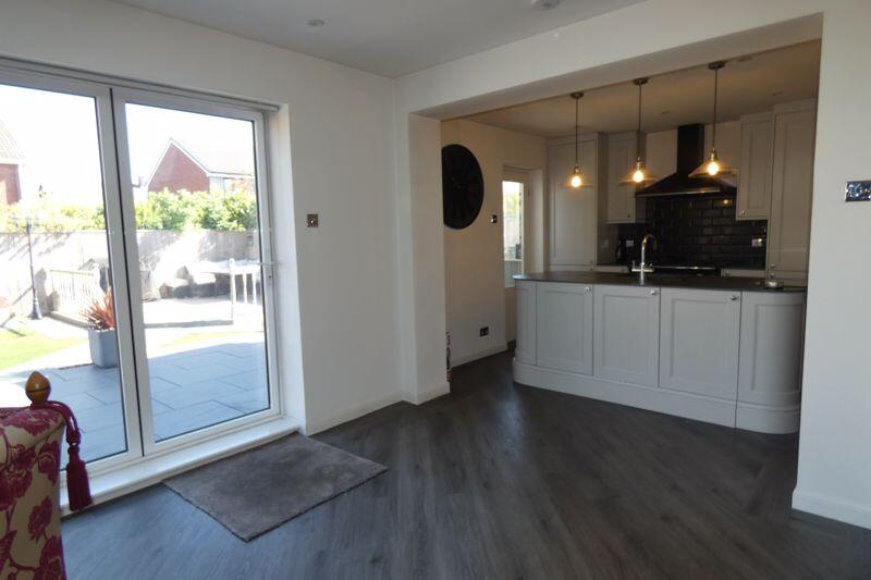 Open plan kitchen/living room