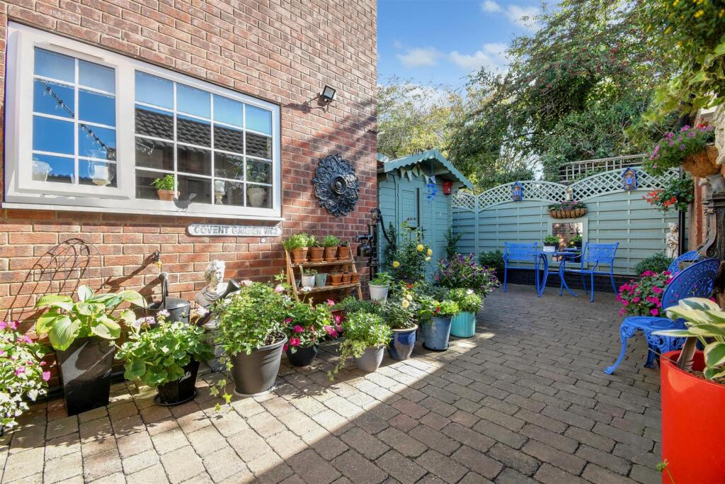 Rear court yard