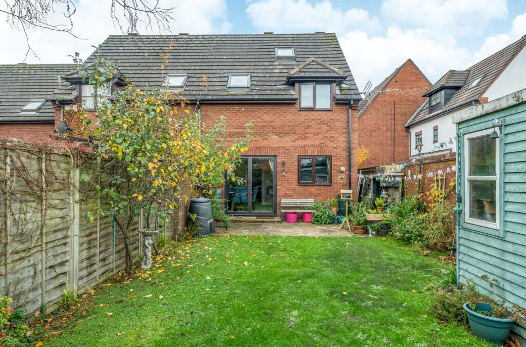 1374717-2-690b45c...