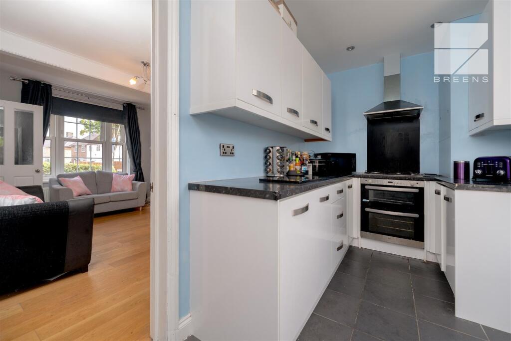 17 Manor Farm Drive_0019.jpg