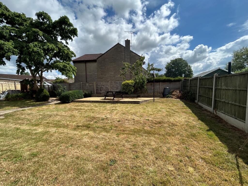 Garden with decking