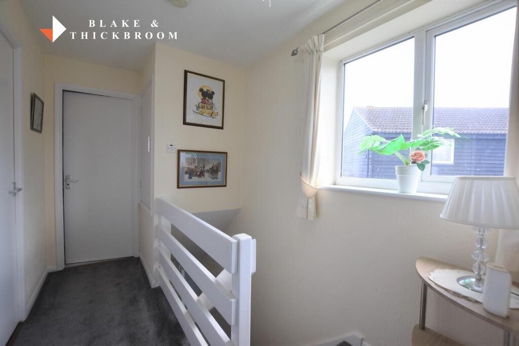 FIRST FLOOR LANDING