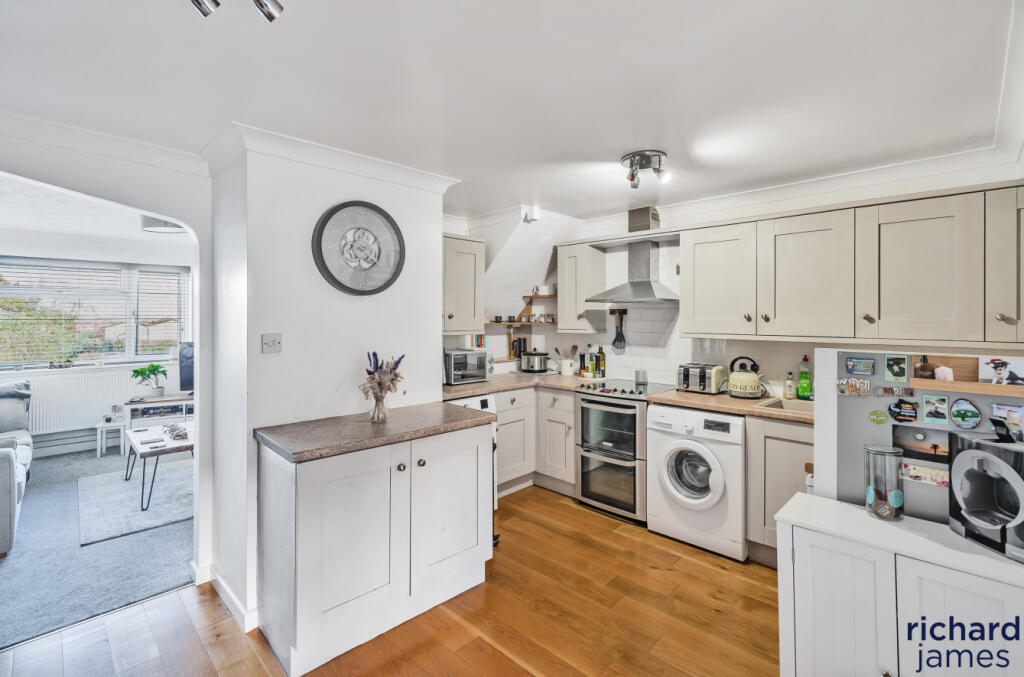 c2db167f-9e98-4ef...