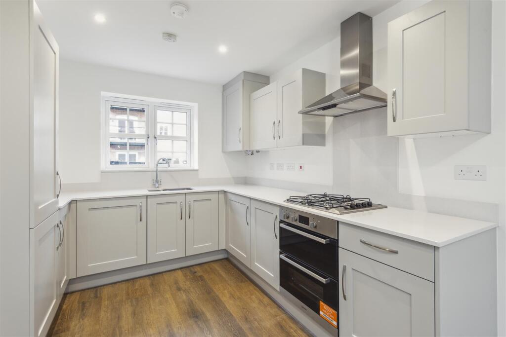 3-Electric-Close2c-Catteshall-Court2c-Godalming-GU