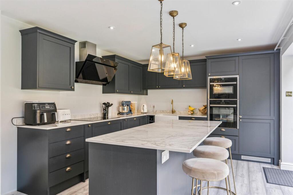 Kitchen/Breakfast/Family Room