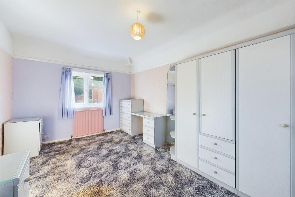 CAM03162G0-PR0219-STILL007