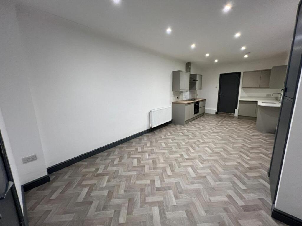 Kitchen/Reception