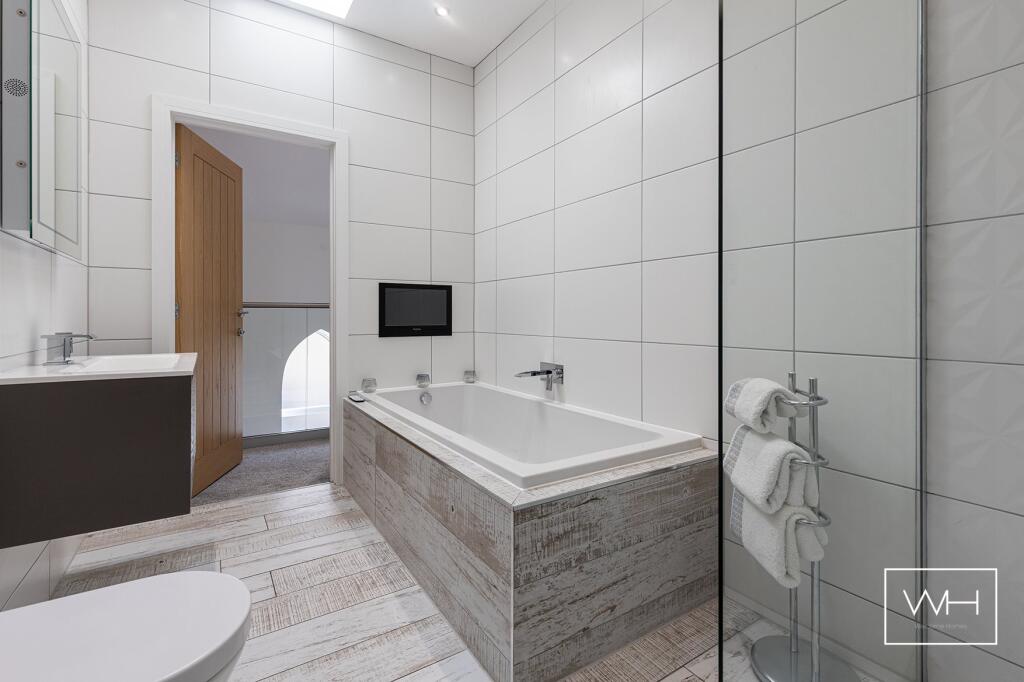 17 Oxton Drive, Warm