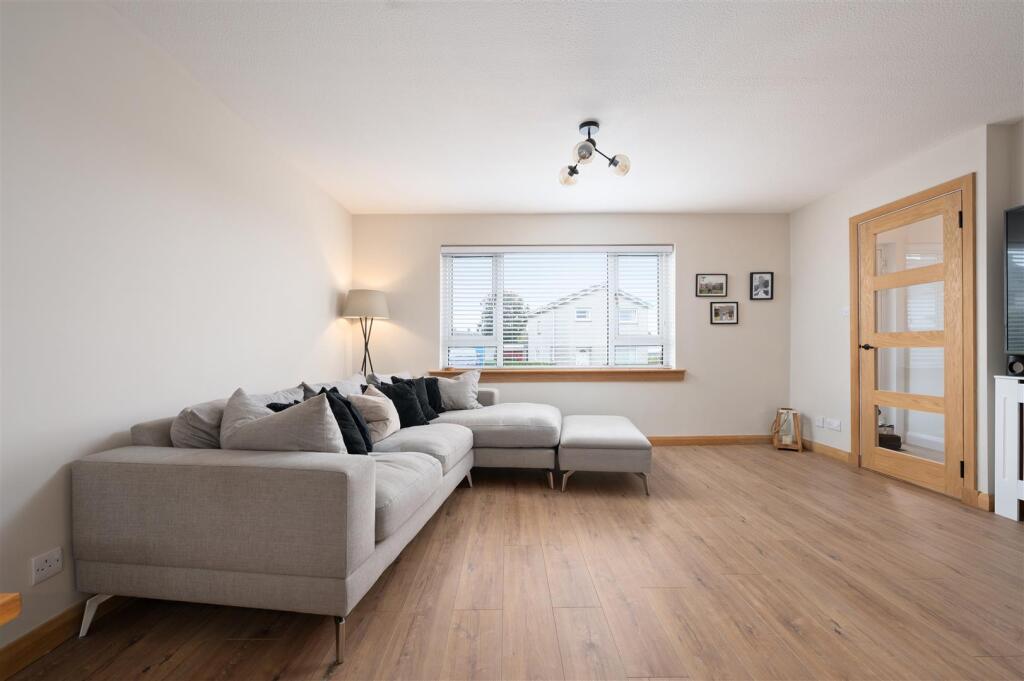 38WatsonPlace009.JPG