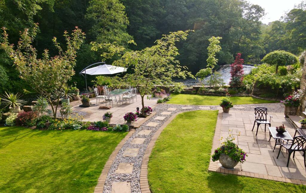 Exterior and Gardens