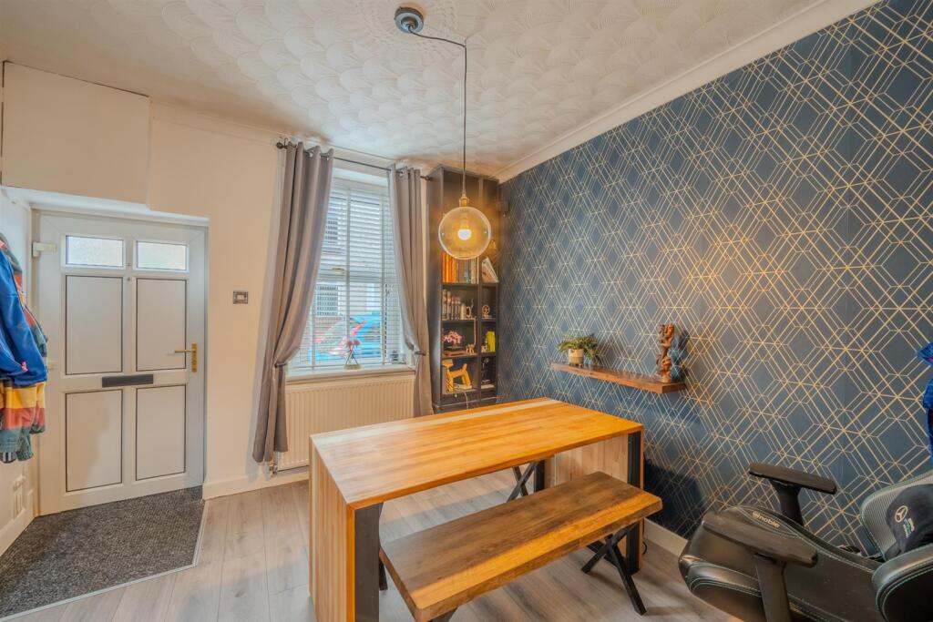 21 Gwent Street-11.jpg